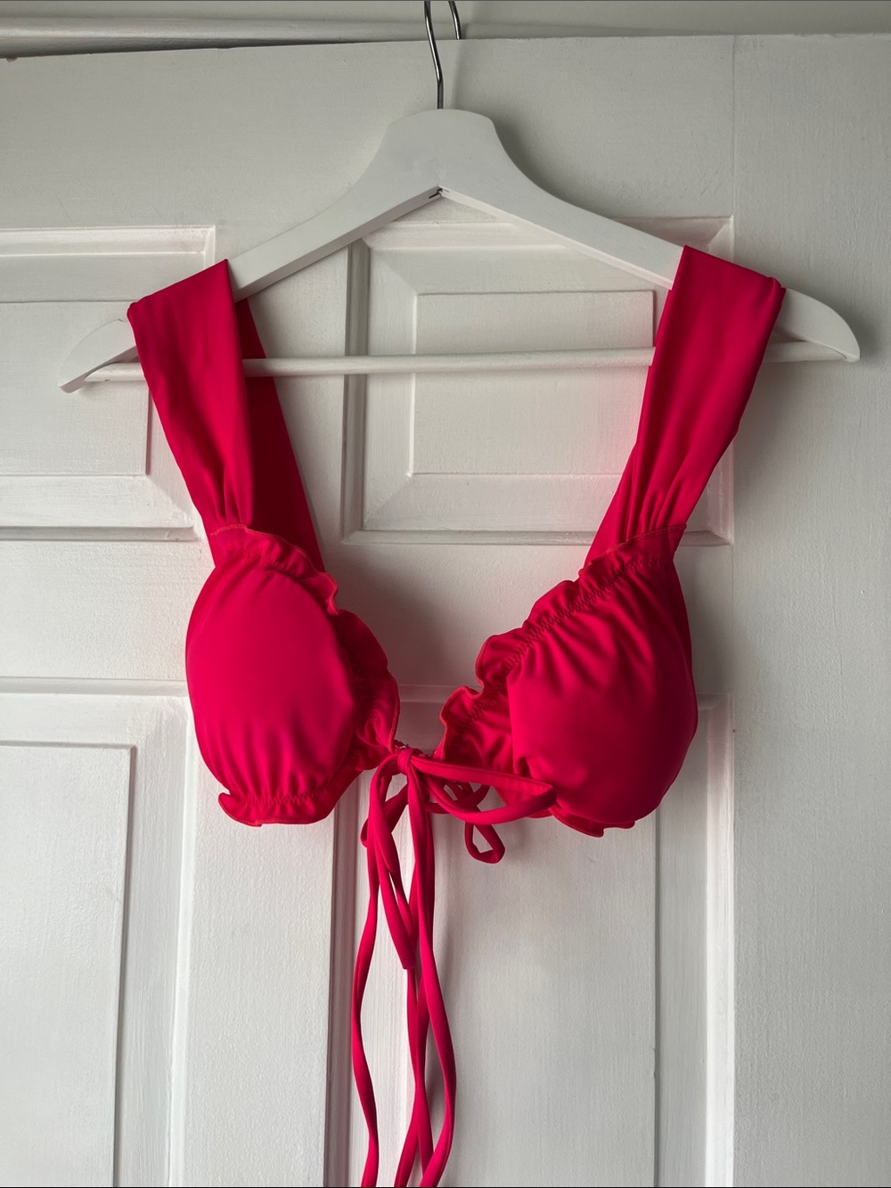 Like New Hot Pink Neon Frilly Bikini Top w/ String Front & Back ties